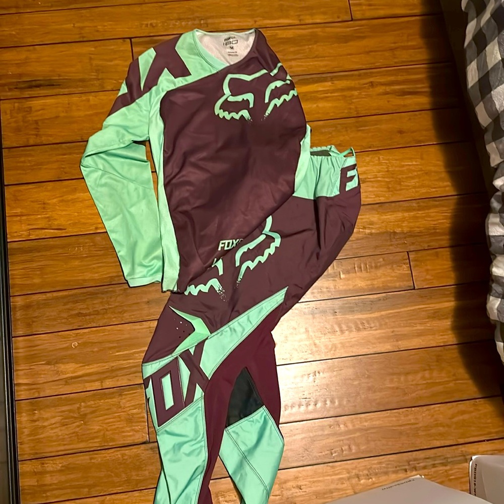 Womens Fox Dirtbike Gear *SALE*
